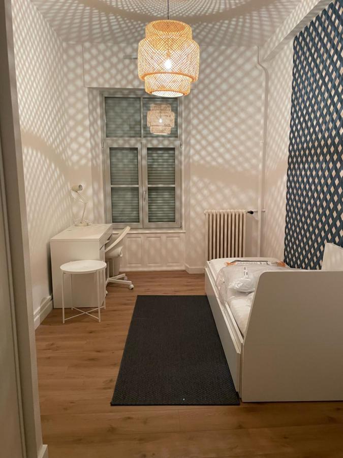 بُيزانكون Petits Studios Centre Ville المظهر الخارجي الصورة
